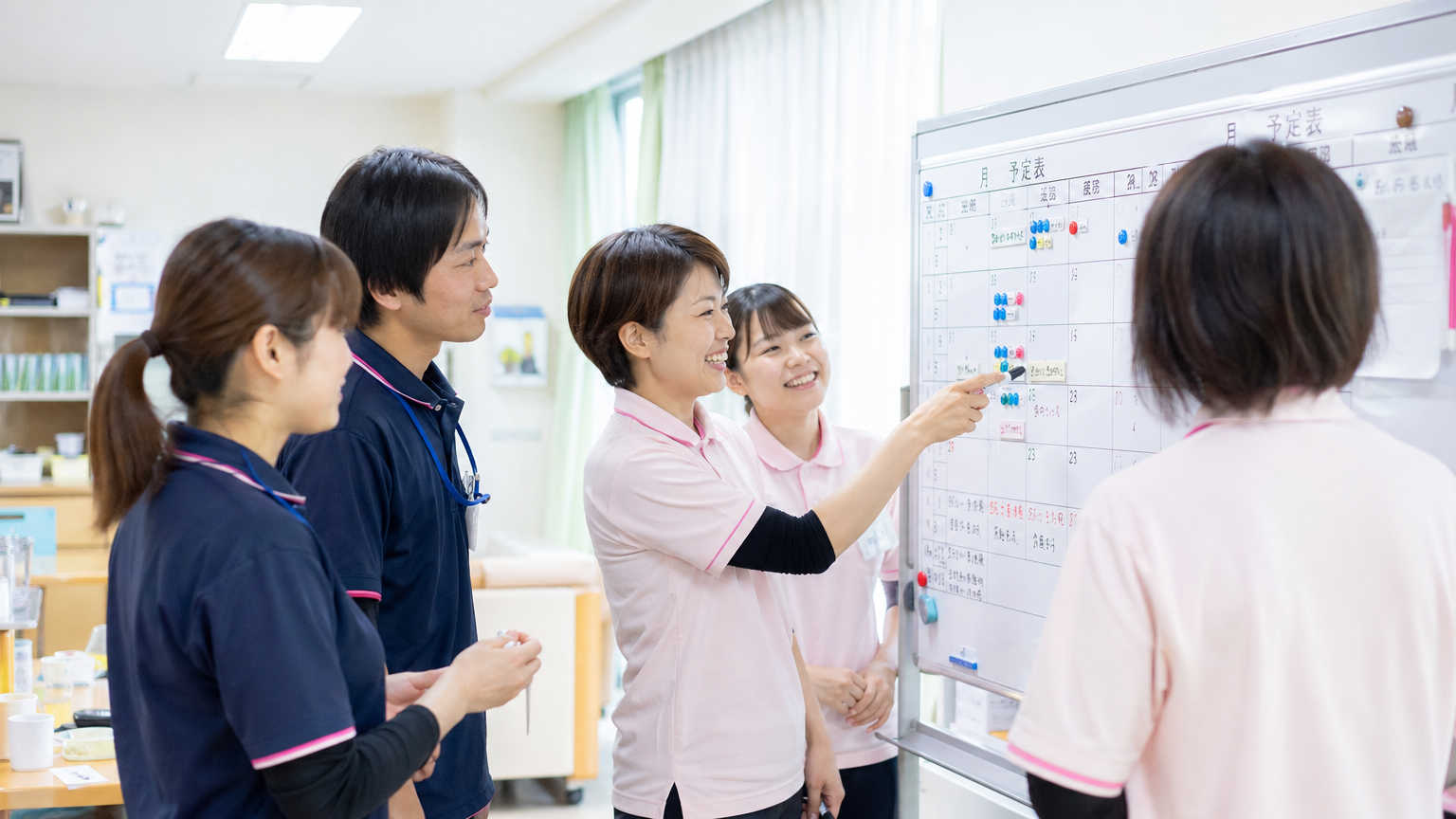 介護施設の人員配置基準とは何か