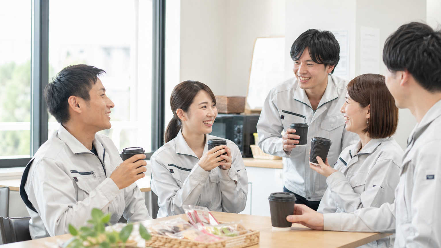 スタッフが長く働き続ける職場環境のつくり方